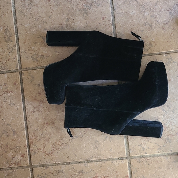 Boots - Picture 2 of 2